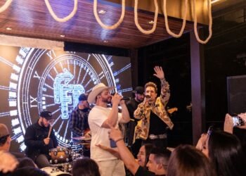 Felipe e Rodrigo celebram o lançamento de “Velhos Hábitos em Nashville (Deluxe)” com evento intimista em São Paulo