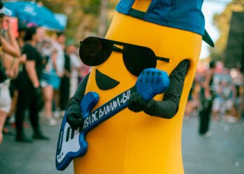 De A-Ha a Chiclete com Banana: Asa de Banana revela repertório que transforma clássicos do Rock 80 em hinos de Axé no sábado de Carnaval