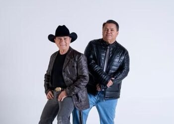 Tiãozinho & Alessandro conquistam público sertanejo com retorno de sucesso