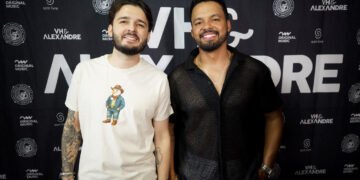 VH e Alexandre gravam audiovisual “Ouve Aí” no Espaço Vinny BBQ, em Goiânia