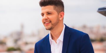 Nadson O Ferinha apresenta “Super Homem”