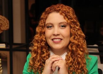 Da UTI ao consultório: A trajetória de Camila Nunes na hipnoterapia clínica